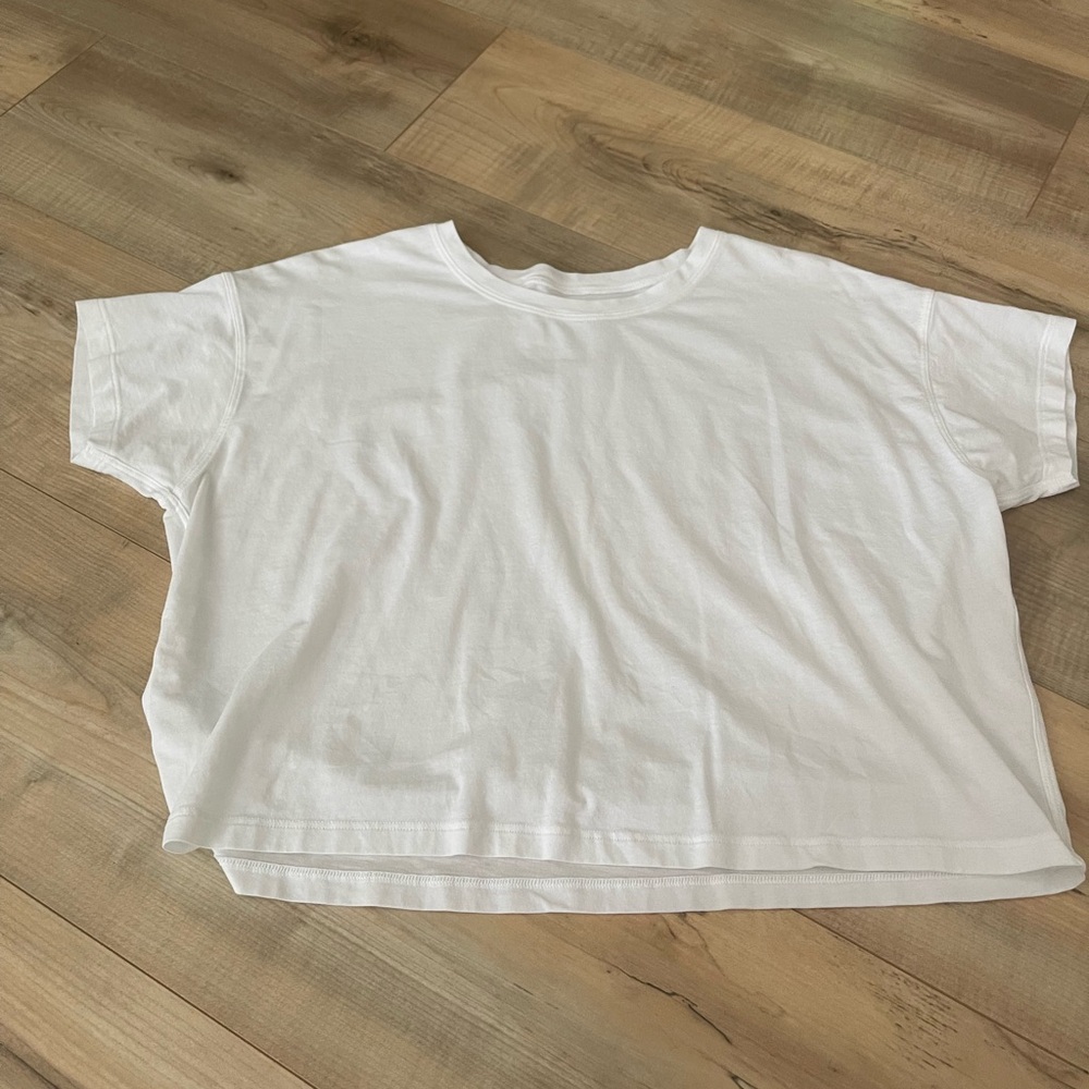 Lululemon white crop t